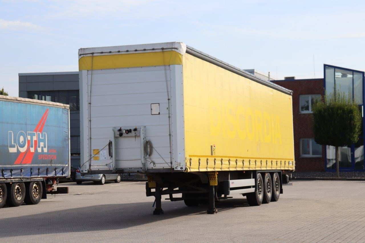 Schmitz Cargobull SCB*S3T 2021 sliding tarpaulin trailer
