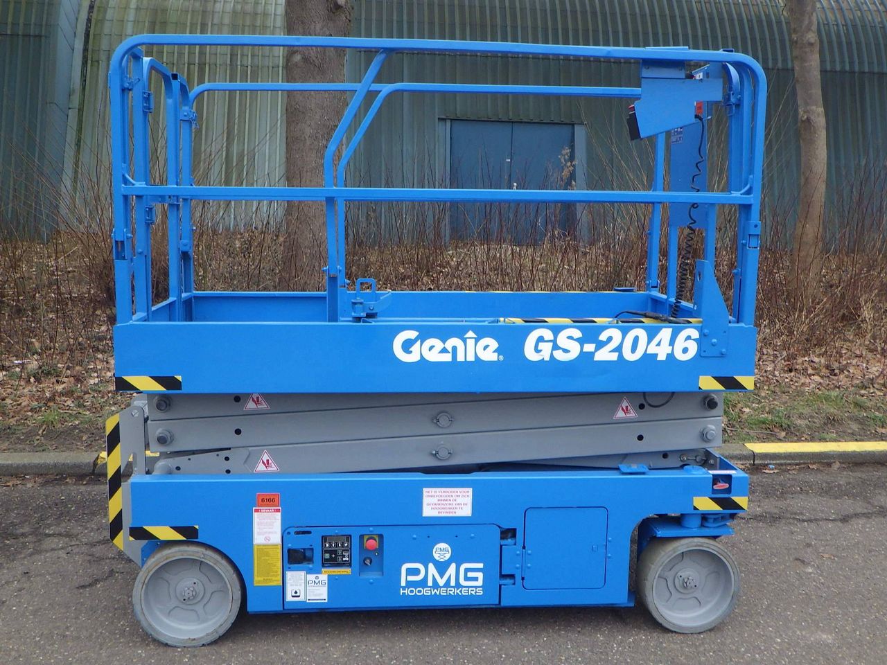 Scissor lift Genie GS-2046 Electric 8.10m 2015