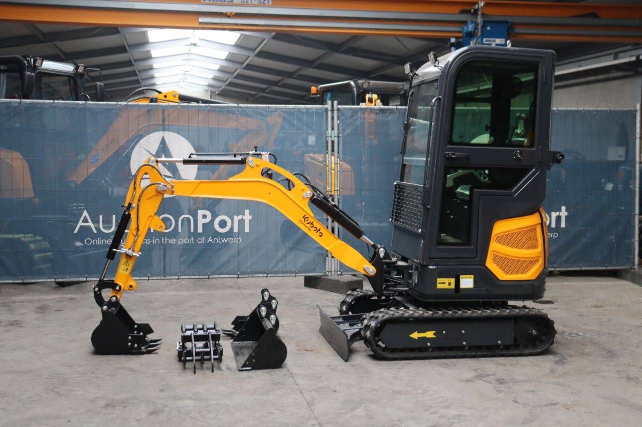 Landward XT18U Mini Excavator Diesel 10.2kW 2025 New