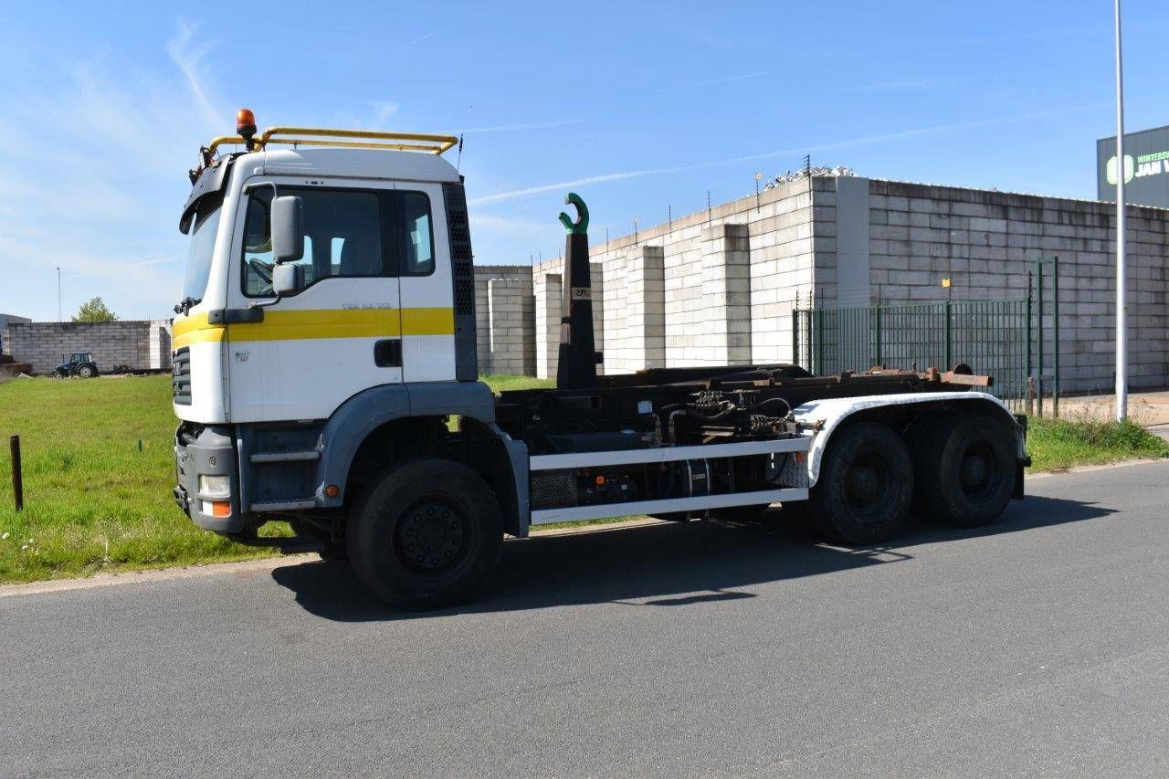 Truck with Hook System MAN TGA 26.310 6x4