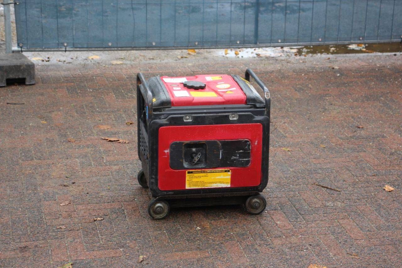 Generator Subaru RG2800iS Benzine 2015 