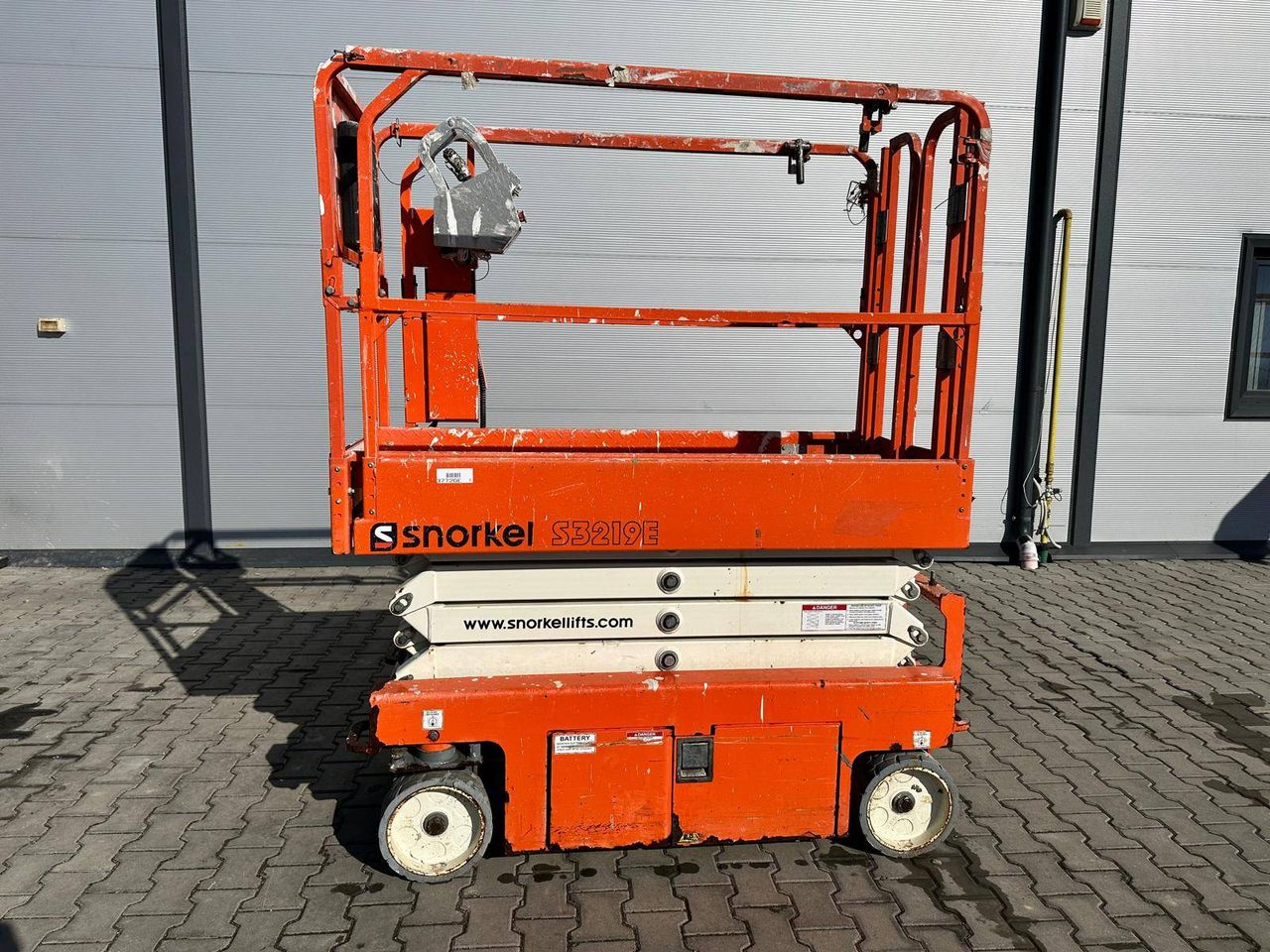 Scissor Lift Snorkel S3219E Electric for Parts