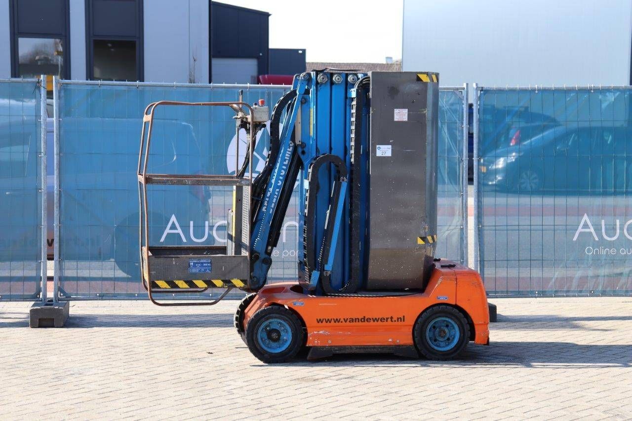 Mast lift Grove Toucan 860 Electric 8.6m