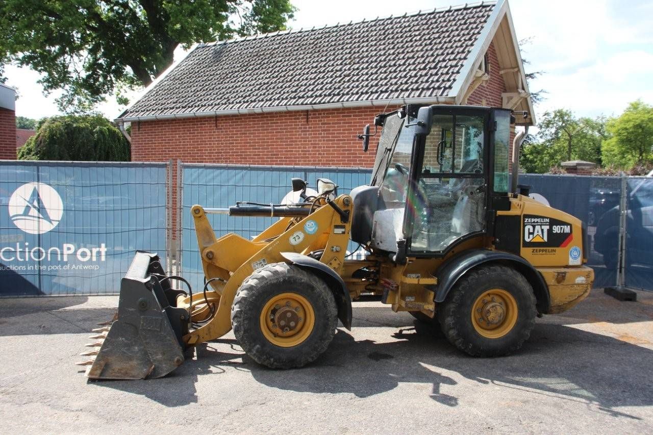 Wheel loader Caterpillar 907M Diesel 2018