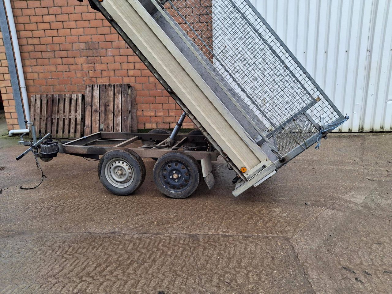 Tipper 2.50x1.50m