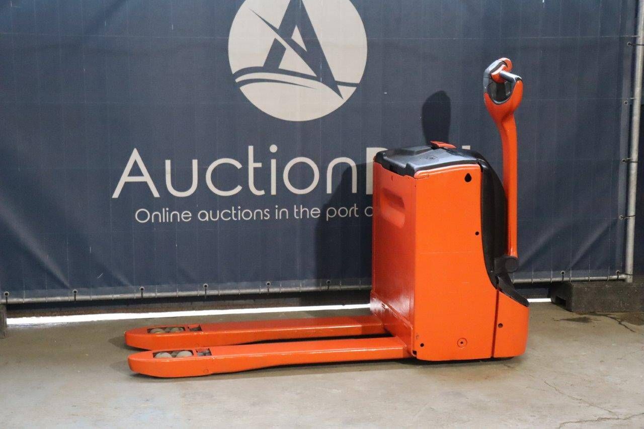 Pallet truck Linde T20 Electric 2000kg 2017