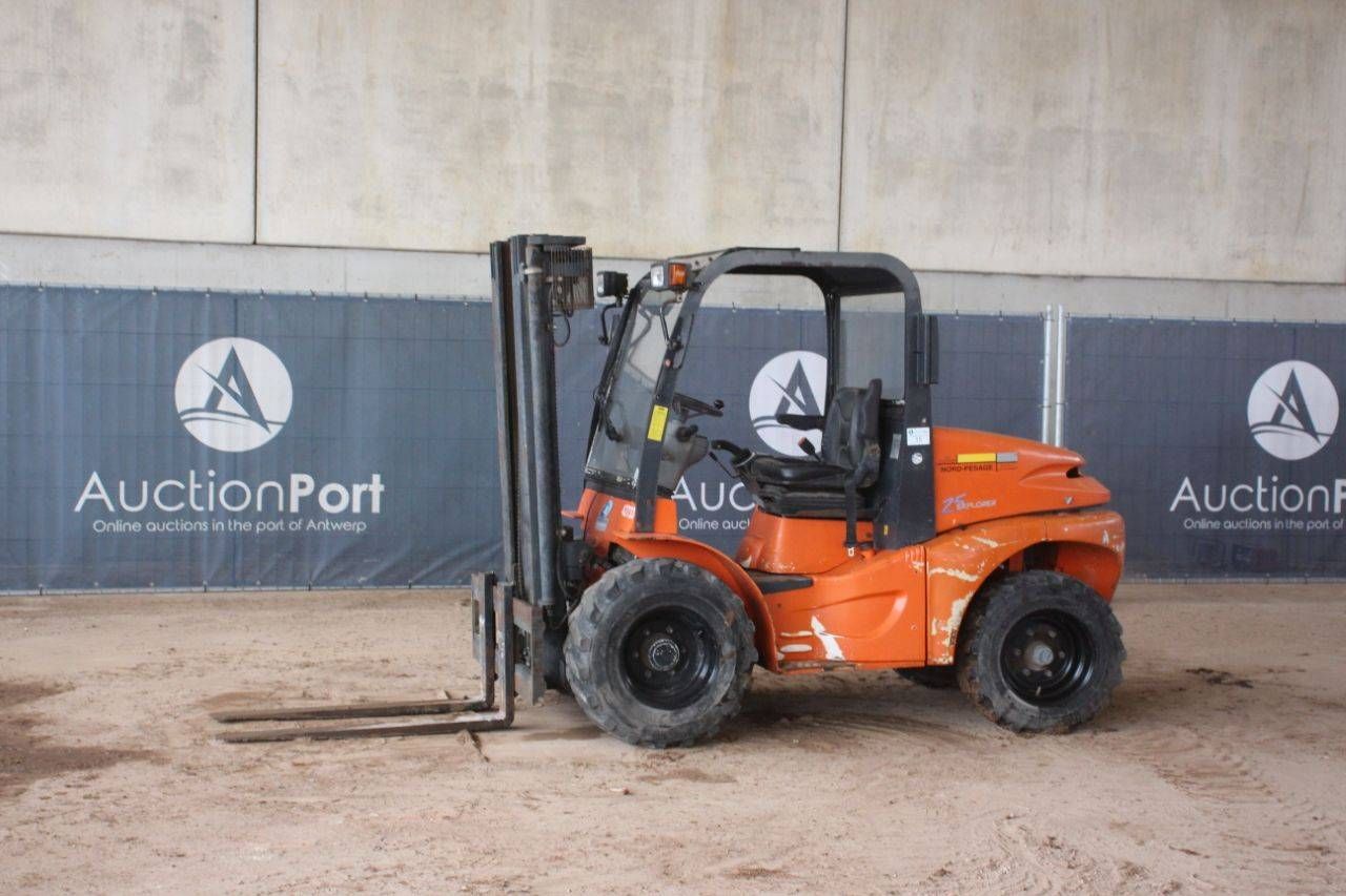 Ruw-terreinheftruck Mecano H25D 2WD Diesel 2500kg 5m 2006