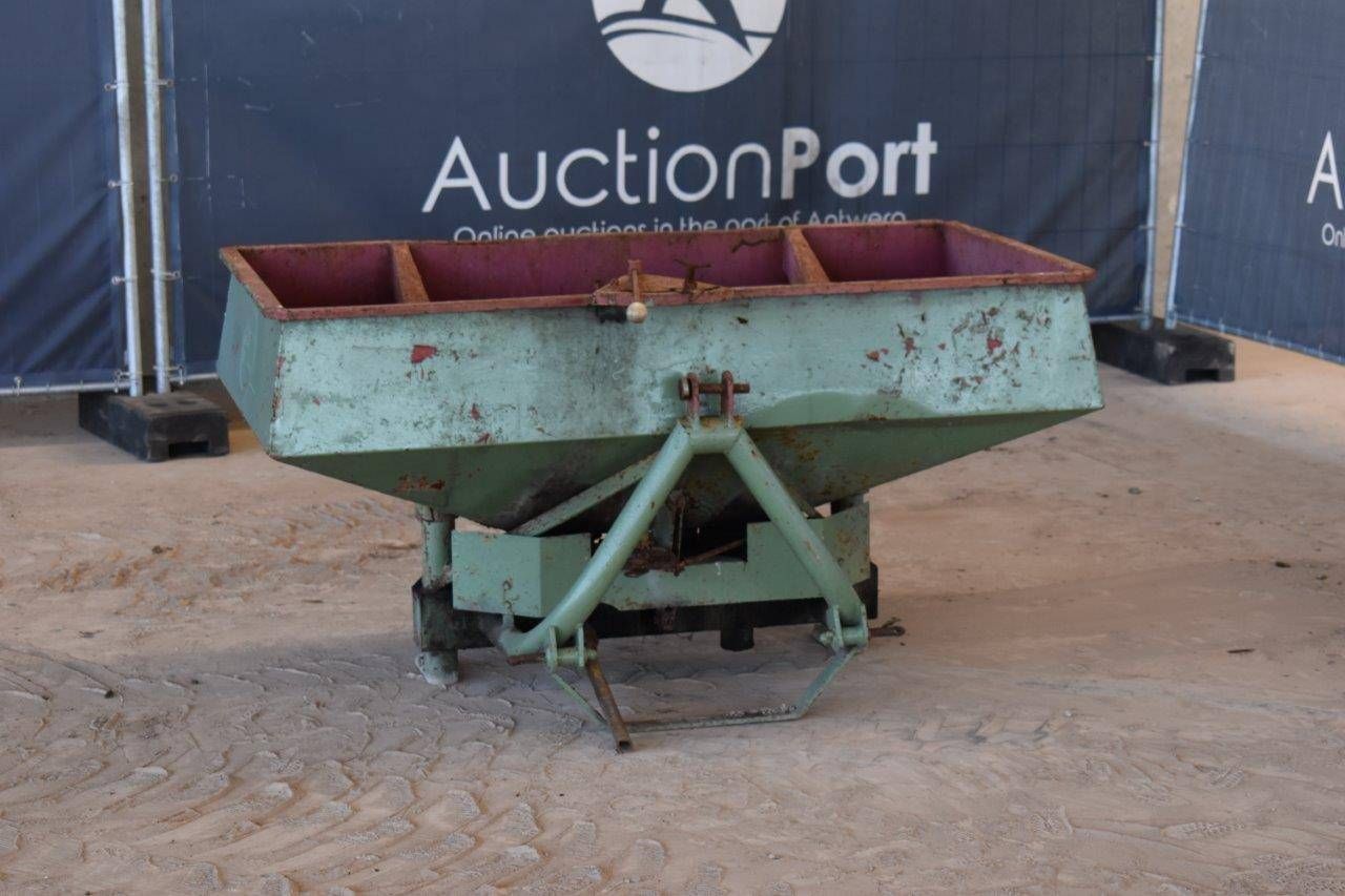 Fertilizer spreader PZ