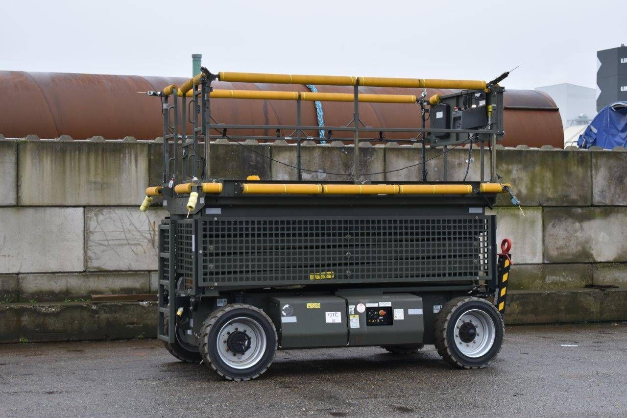 Scherenhebebühne JLG M3369 Diesel + Elektro Neu
