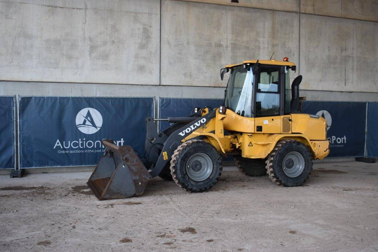 Wheel loader Volvo L30G Diesel
