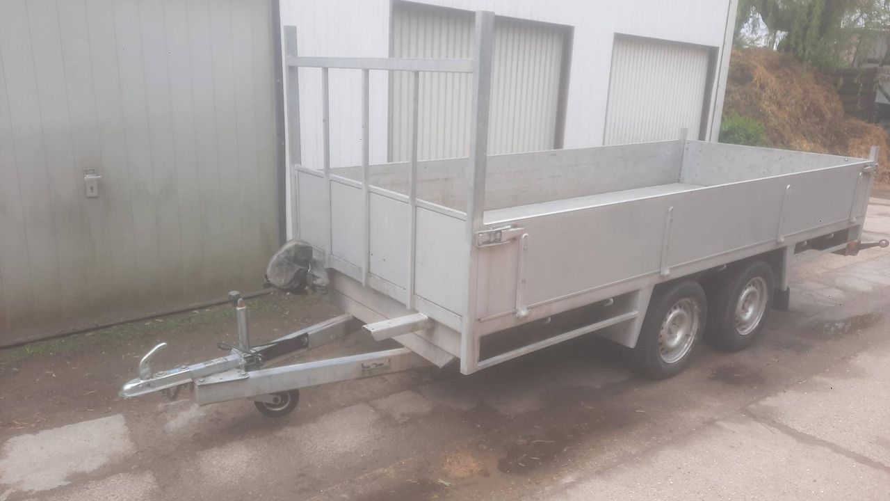 Trailer 3.85x1.55m