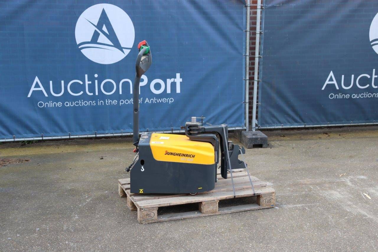 Tractor Jungheinrich EZS010 Electric 2015