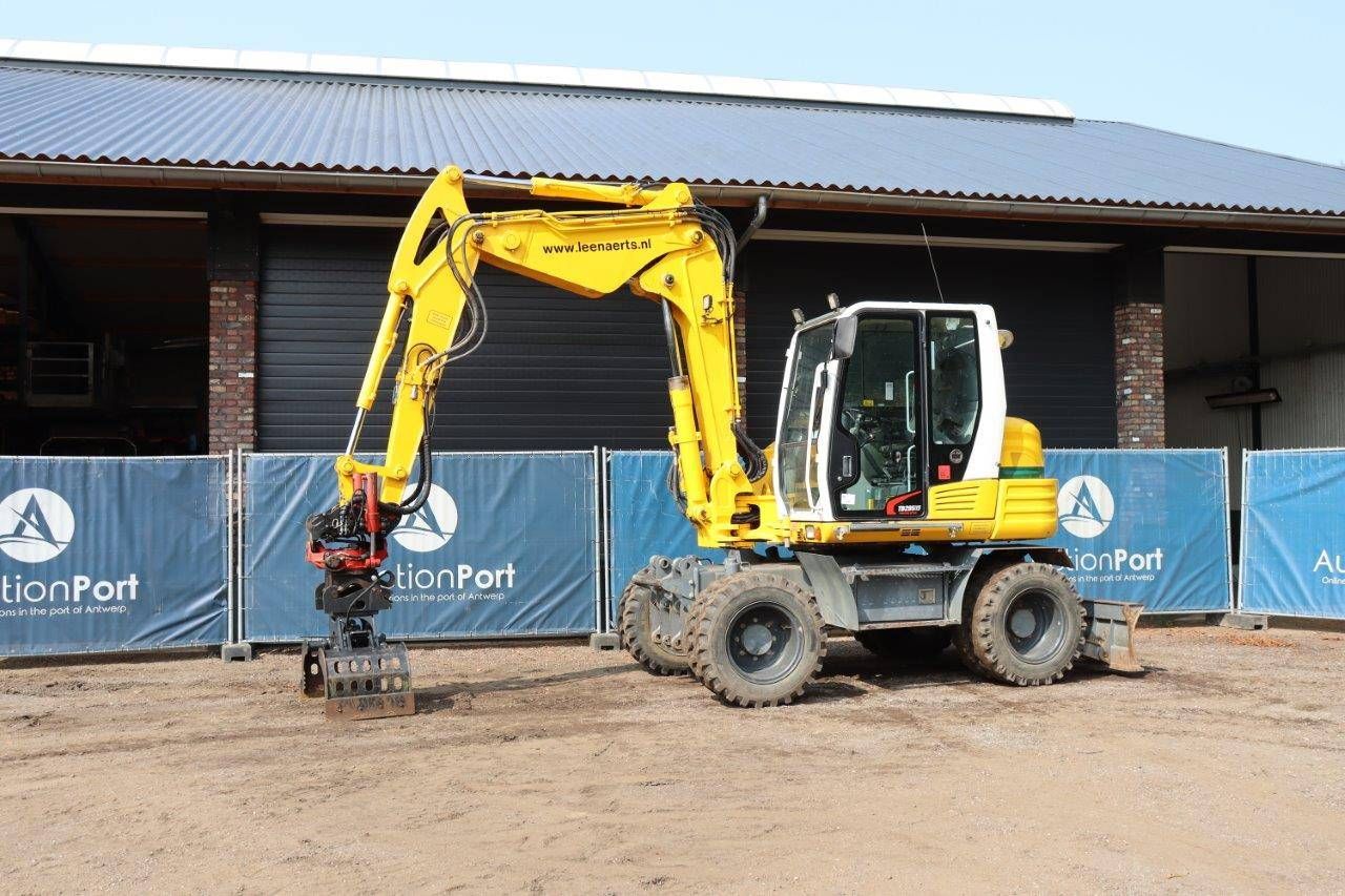 Wheel excavator Takeuchi TB295W Diesel