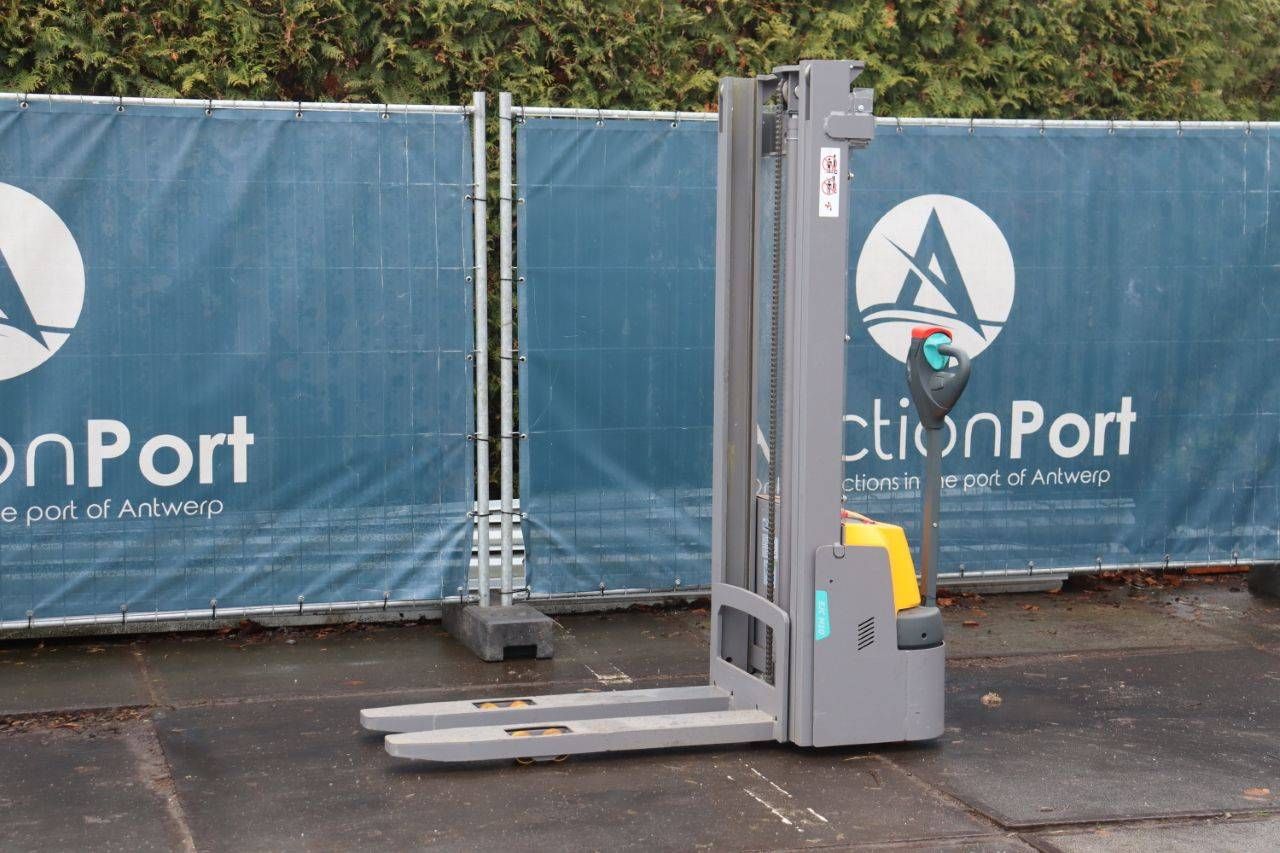 Stacker Jungheinrich EJC M10 Electric 1000kg 3.3m 2017