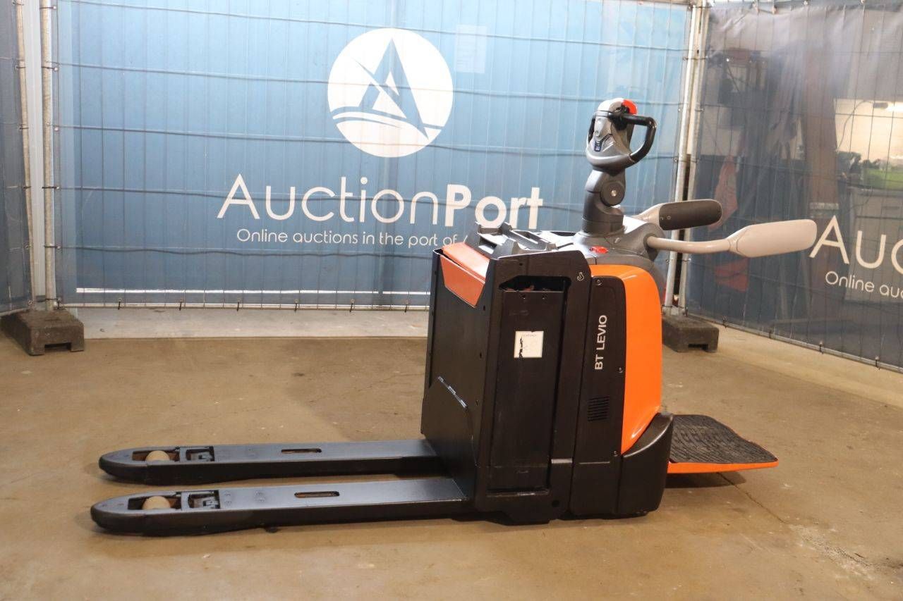 Toyota LPE200 Electric Pallet Truck 2000kg 2018