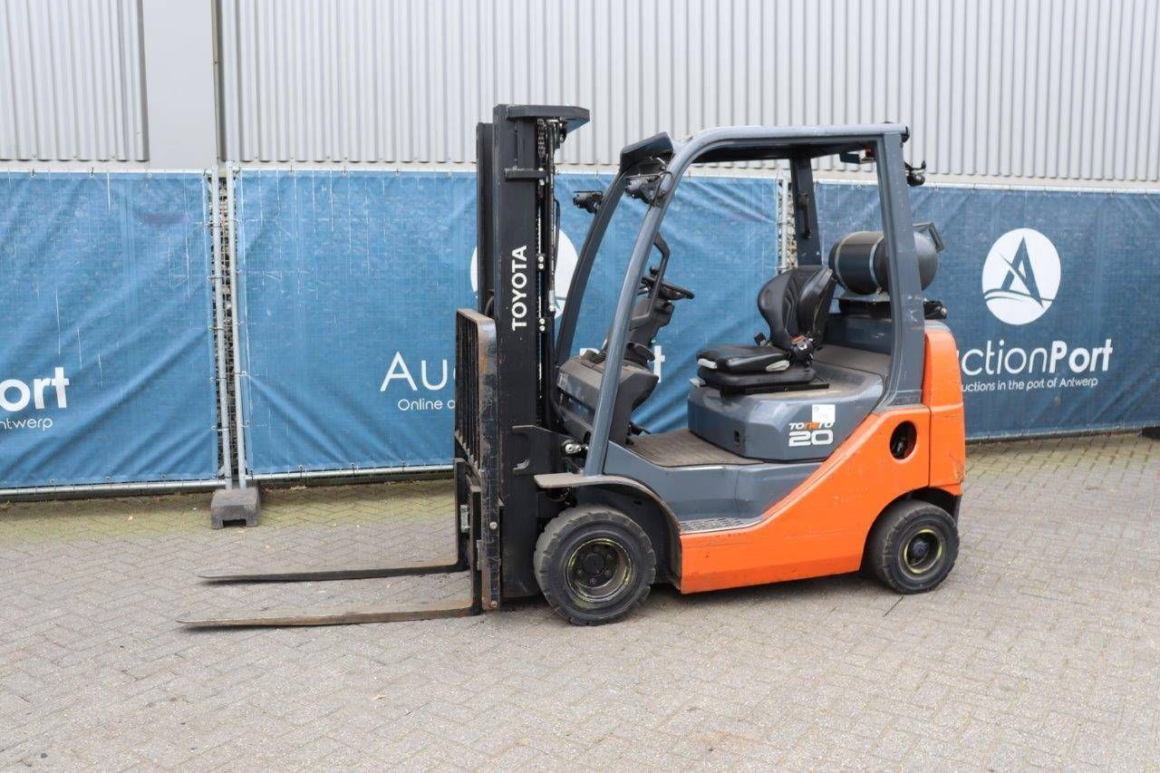 Forklift Toyota 02-8FGKF20 LPG 2000kg 4.7m 2017