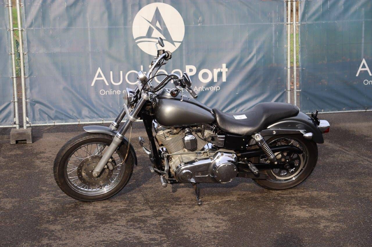 Motorcycle Harley Davidson Dyna Superglide Petrol