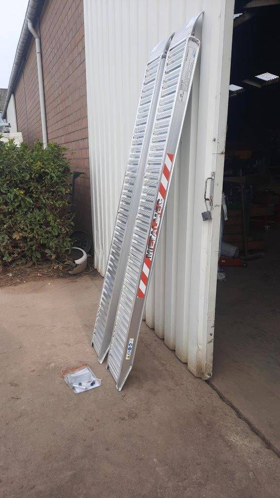 Aluminum Ramps 3000kg New