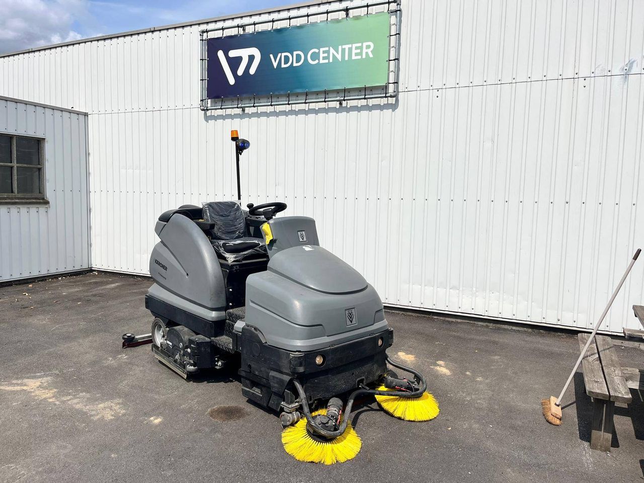 Scrubber-dryer Kärcher B250 R120 Electric 2019