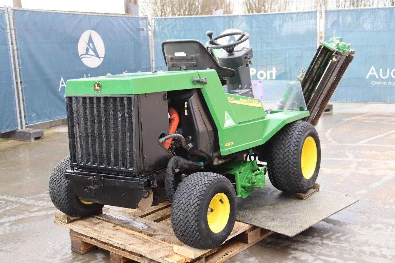 Riding Mower John Deere 900 4WD Diesel 2005