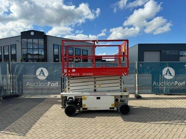 Scissor Lift Holland Lift EcoStar HL-11812 Electric 13.8m 2013