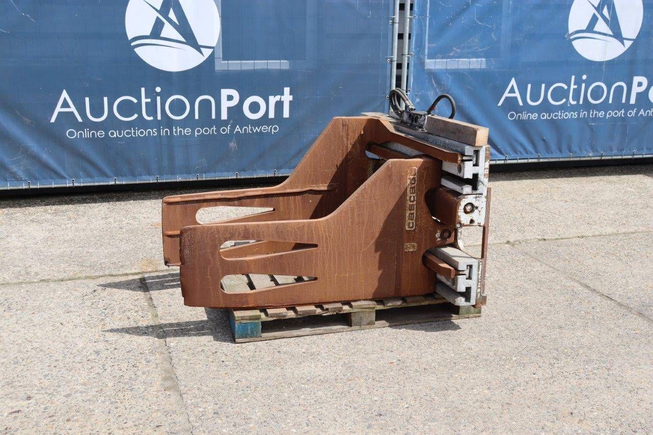 Bale clamp Caskade