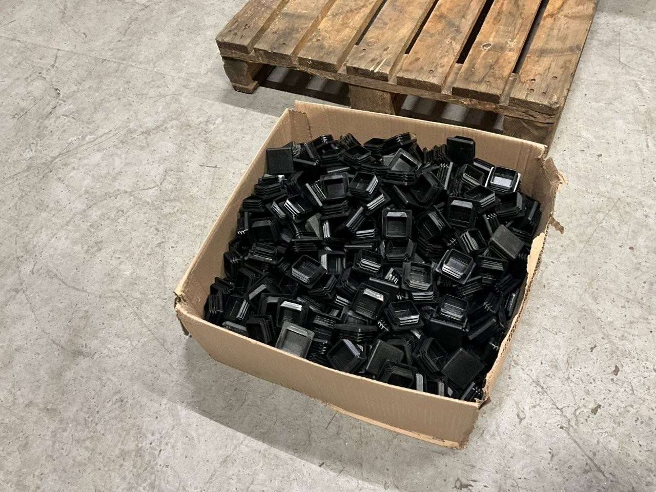 Party Caps 50x50