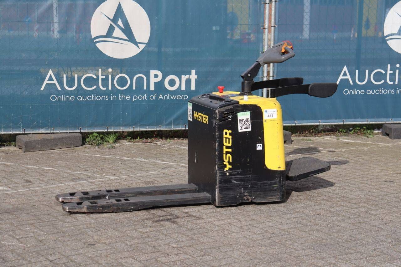 Hyster Electric Pallet Truck