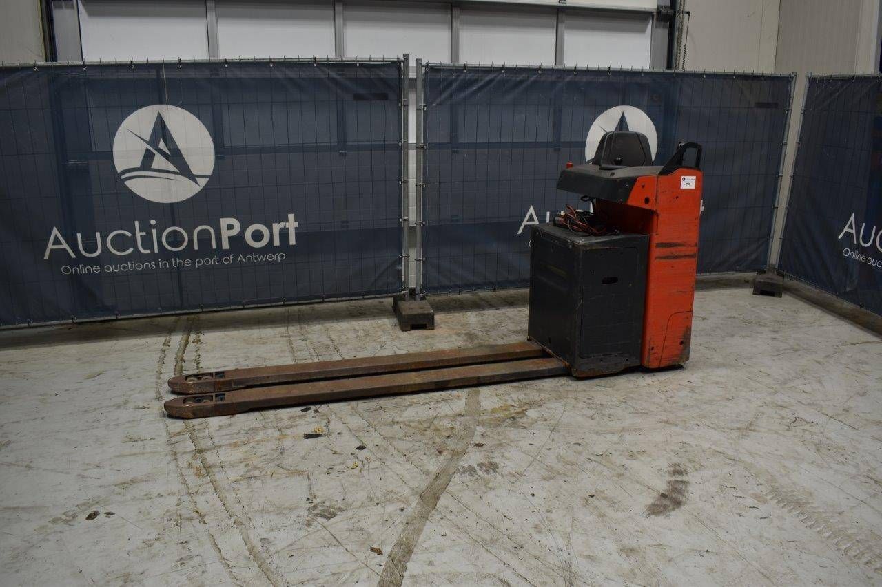 Pallet truck Linde T20SR Electric 2017
