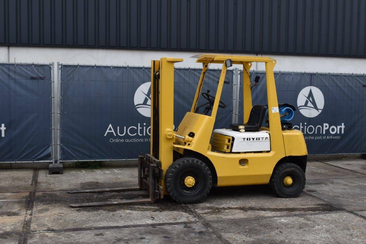 Forklift Toyota LPG