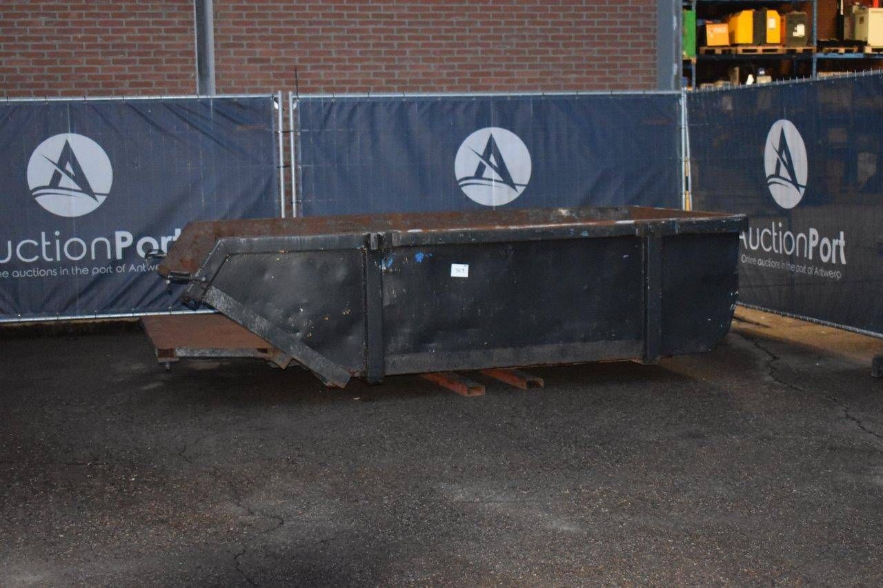 Container