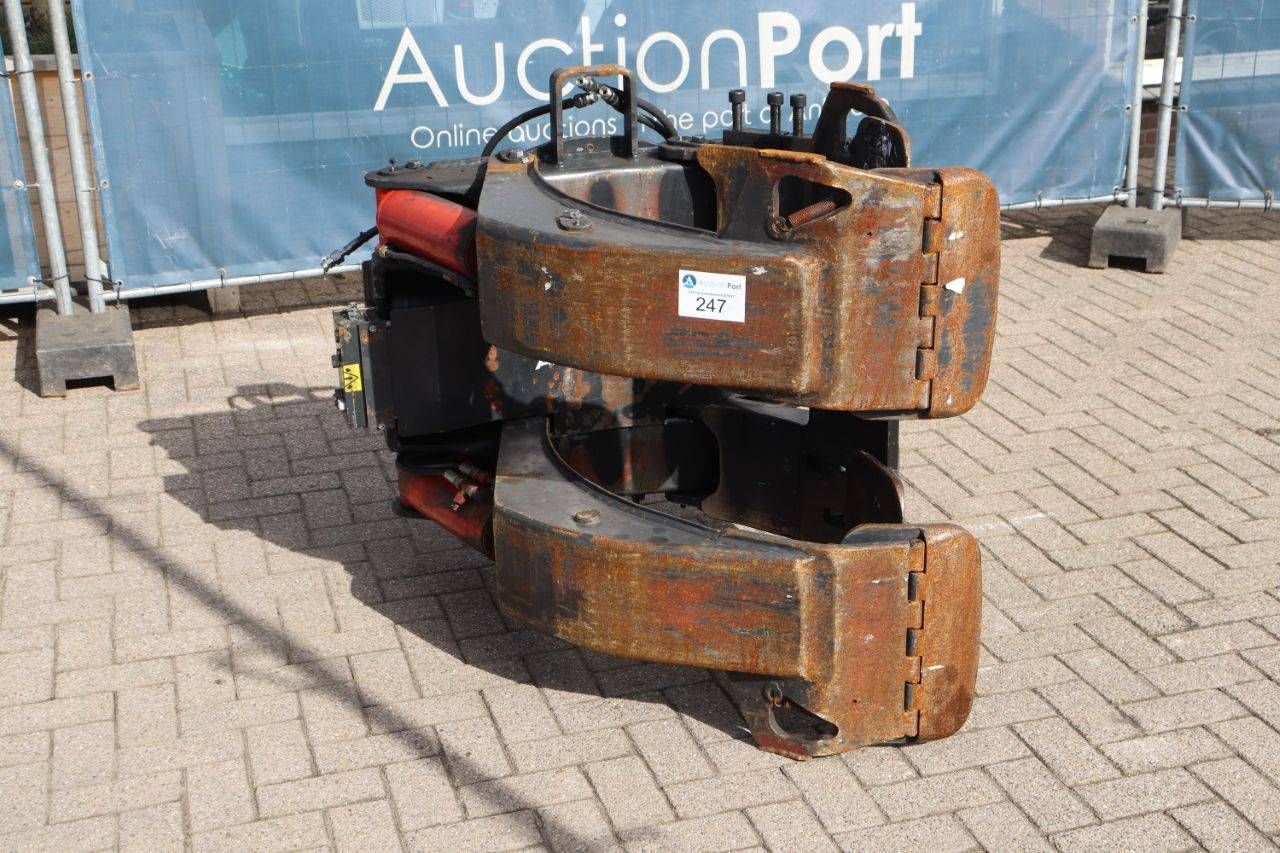 Bale clamp Bolzoni Auramo RA-300NJO 2004