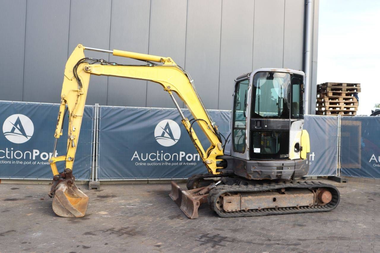 Crawler excavator CNH E50.2C Diesel
