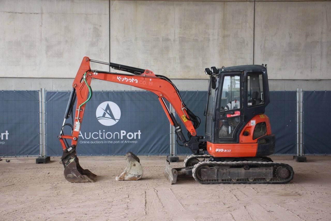 Crawler excavator Kubota U35-3α3 Diesel 2017