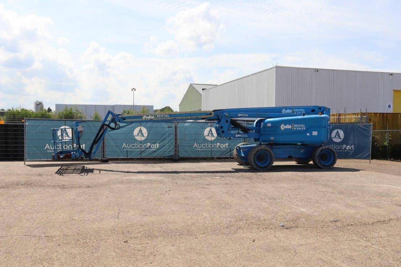 Articulating boom lift Skyjack SJ85 AJ Diesel 27.83m