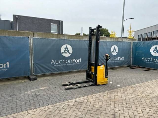 Stacker Komatsu MWS12 Electric 1050kg 