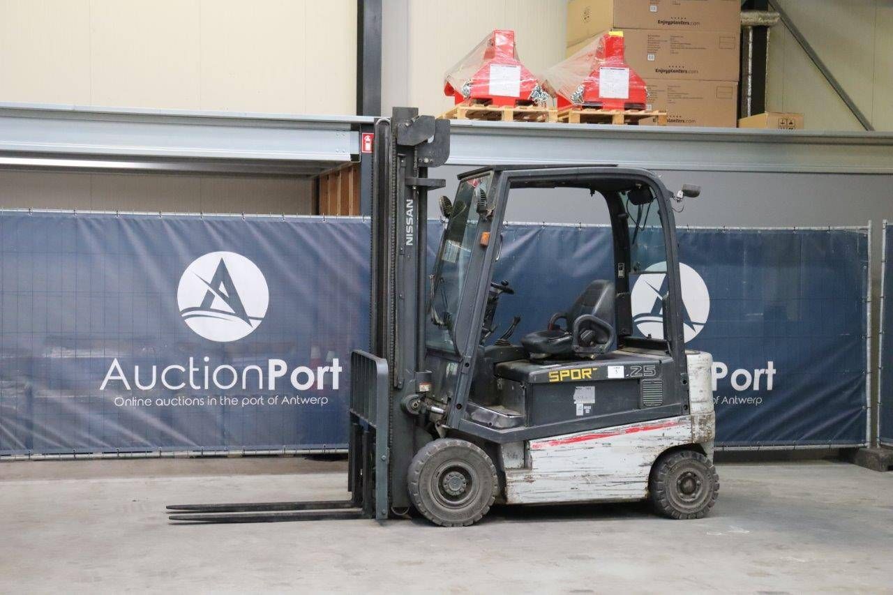 Forklift Nissan 1Q2L250 Electric 2500kg 4.0m 2010