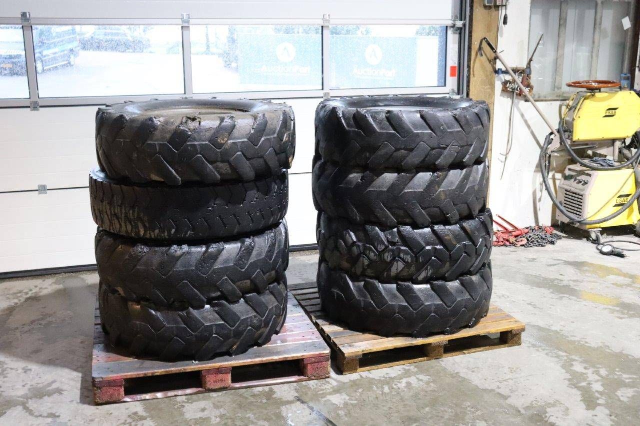 Various tires 14/8-20 8 pieces