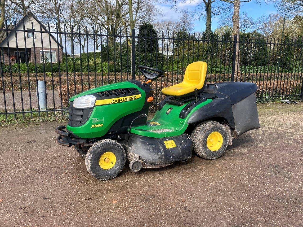 Riding mower John Deere X155R Petrol 41hp 