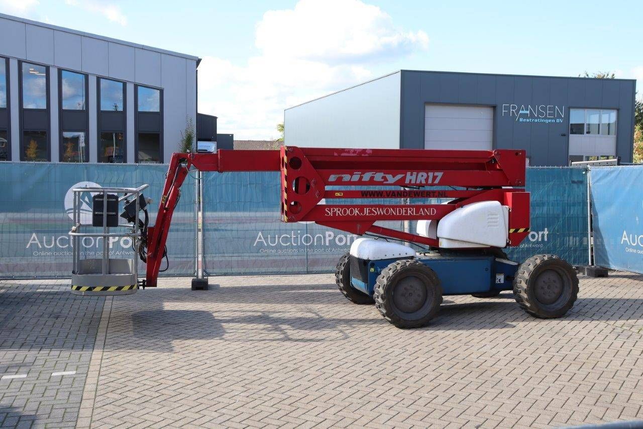 Articulating boom lift Niftylift HR17D 4WD Diesel 17.2m 2004
