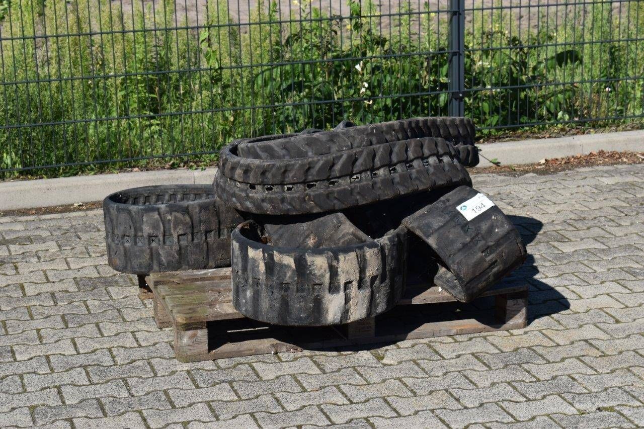 Caterpillars Takeuchi 180x72x40