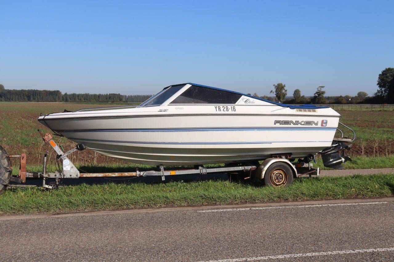 Renken Classic 1700 Petrol Speedboat 1991 with trailer