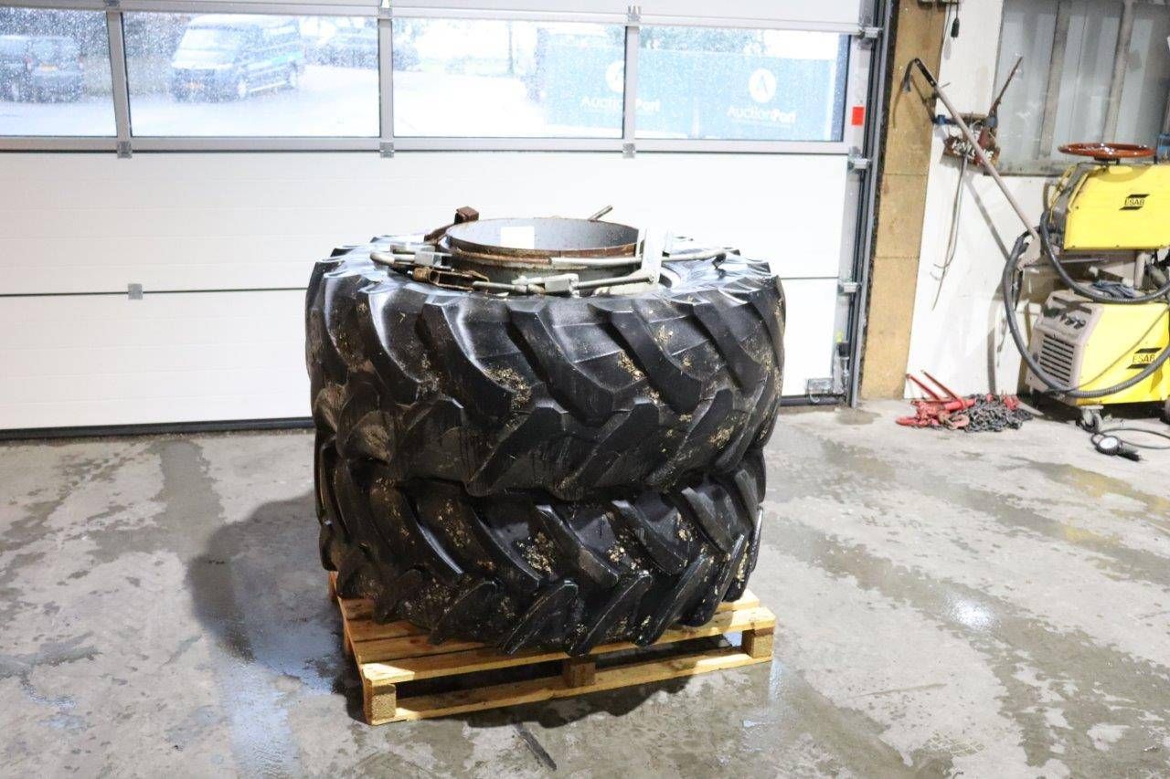 Tires 450/70R2