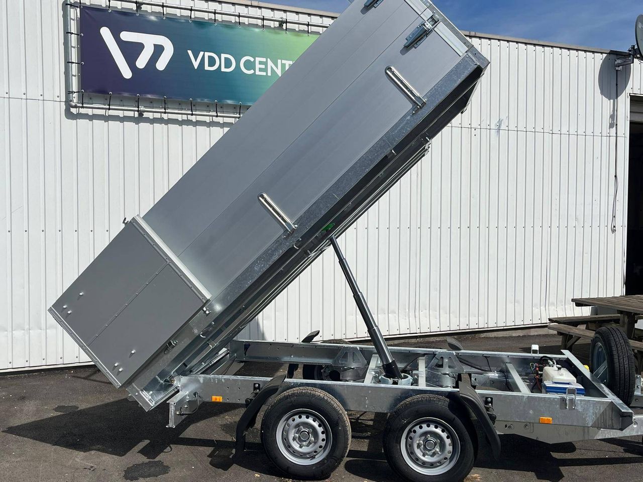 Tipper BW Electric 2700kg 3.00x1.80x0.75m