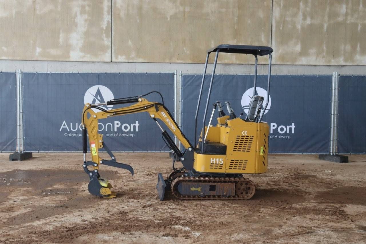 Mini digger AGT Industrial H15 Petrol 2024