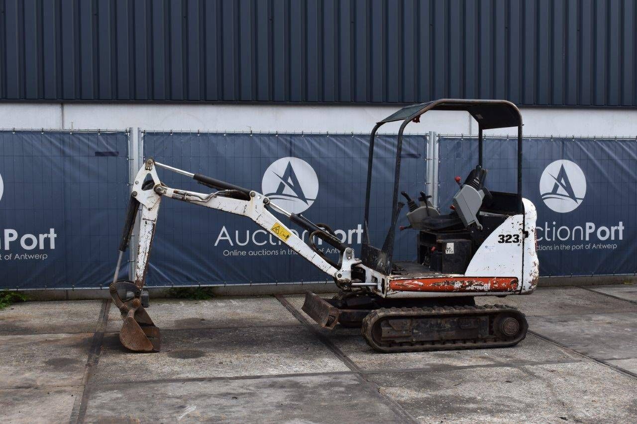 Mini excavator Bobcat 323 Diesel