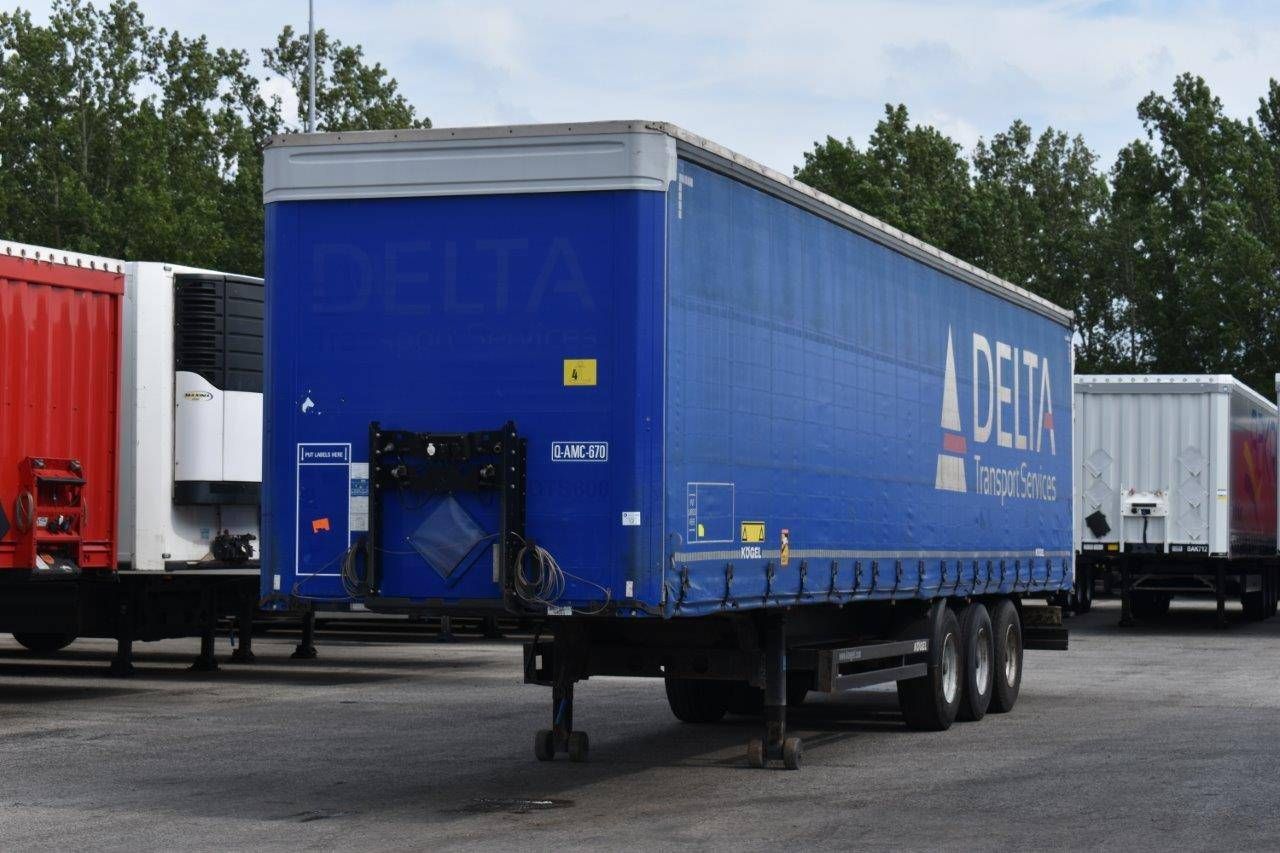 Sliding curtain semi-trailer Kögel 2016