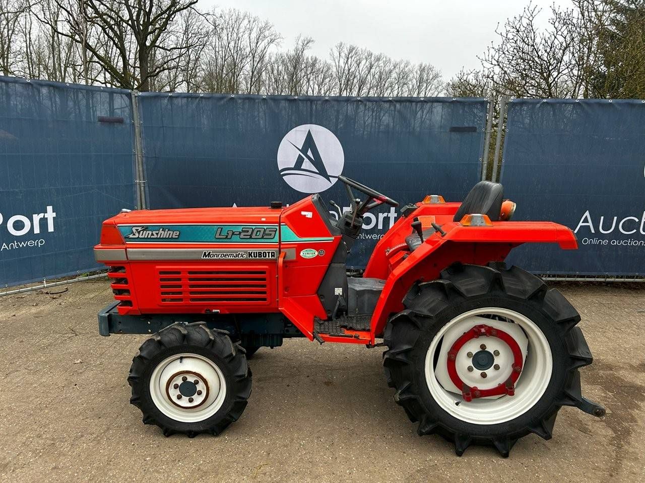 Mini tractor Kubota L1-205 Diesel