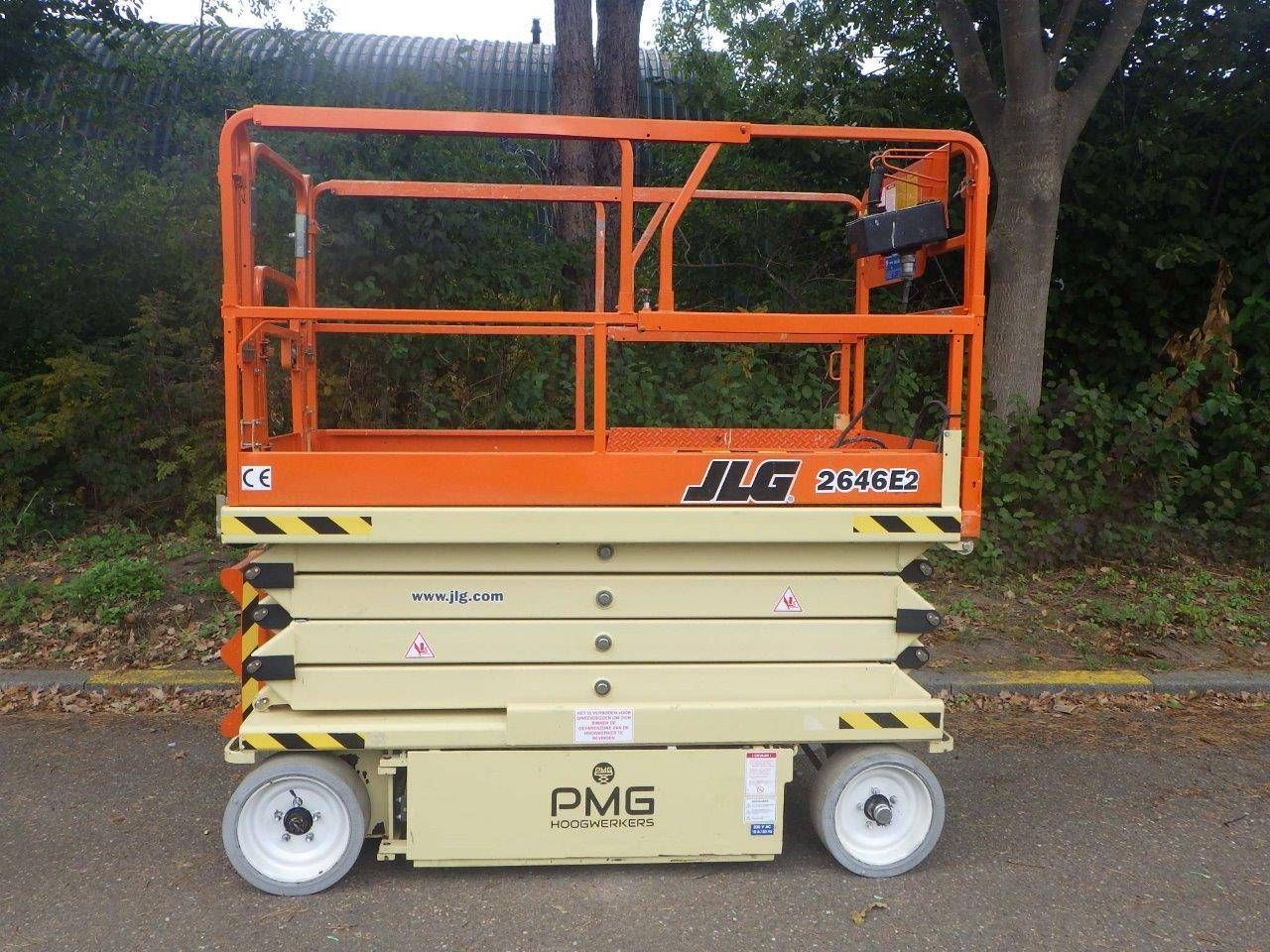 Scissor lift JLG 2646-E2 9.92m Electric 2001