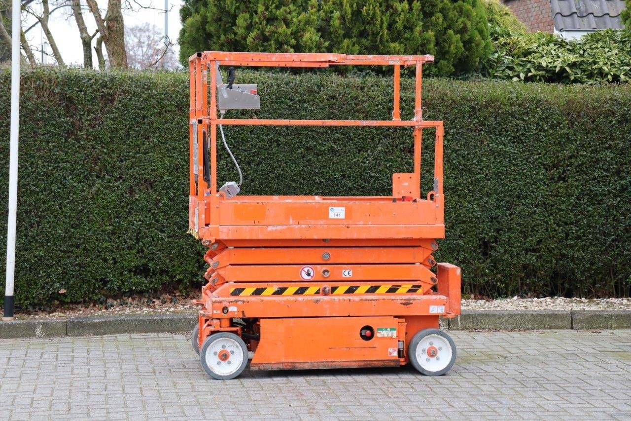 Scissor lift Skyjack SJIII-3219 Electric 7.8m 2012